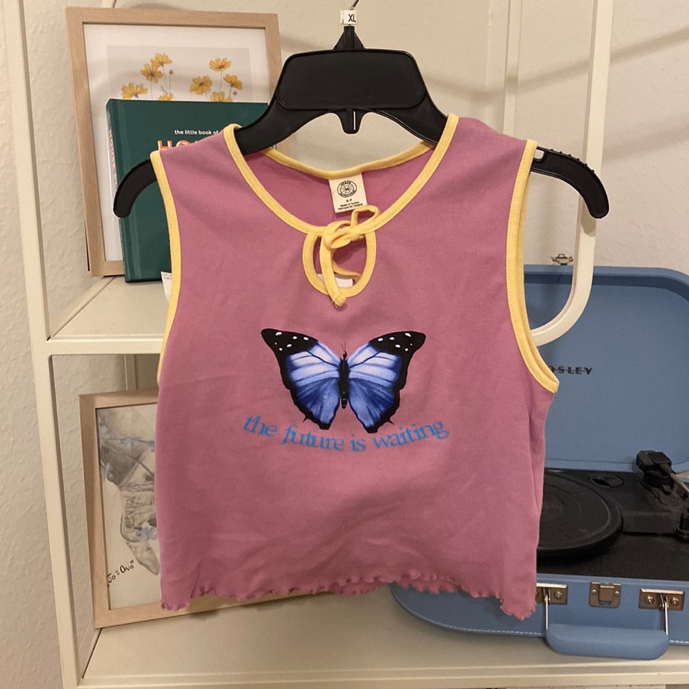 urban outfitters butterfly baby tee